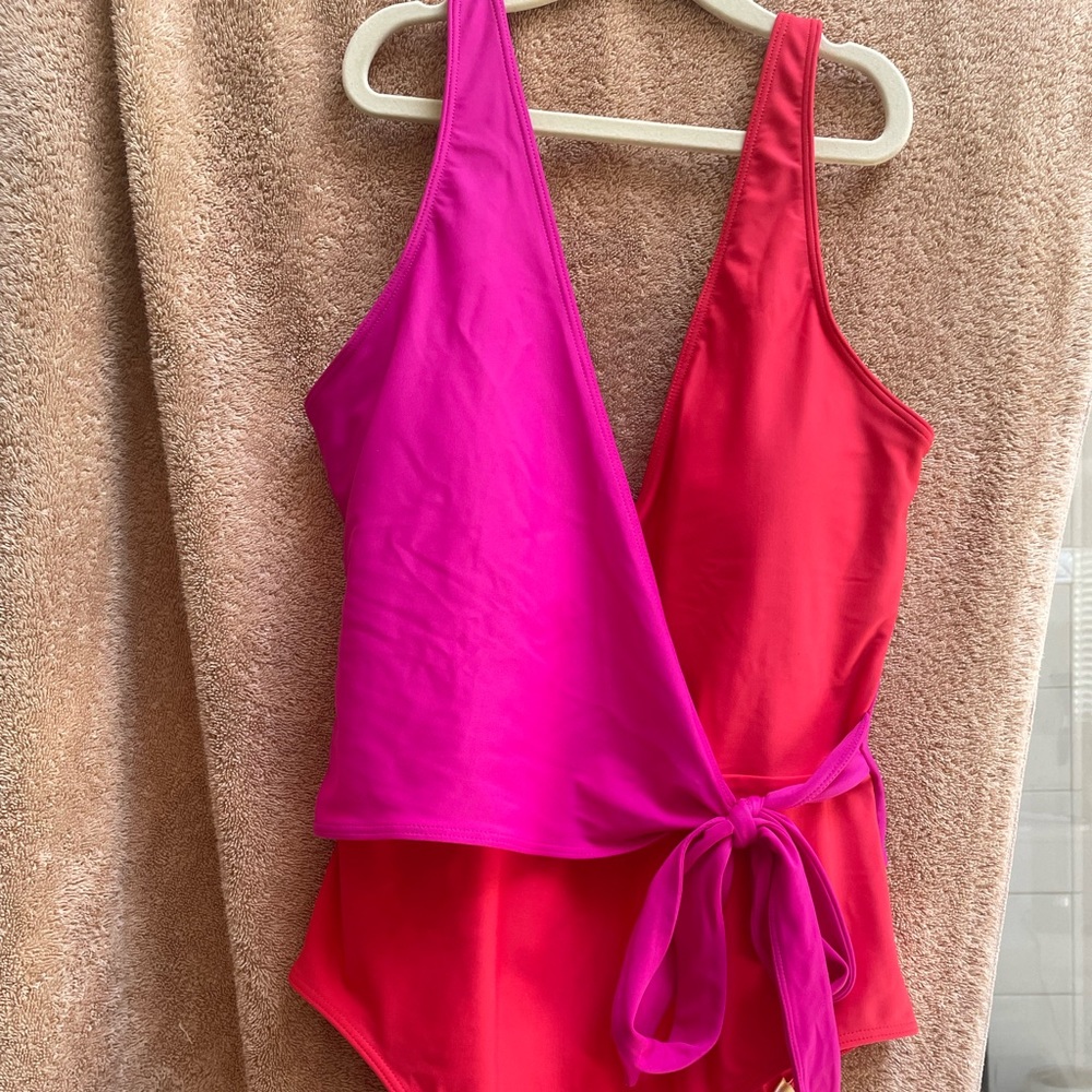 One piece swimsuit